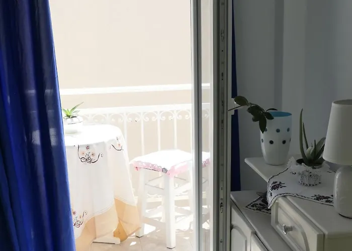 Valentina * Naxos City